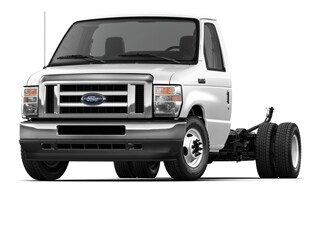 2023 Ford E-450 tronqué Camion 